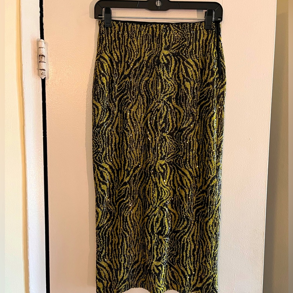 NEW Zara Sequins Midi Skirt
